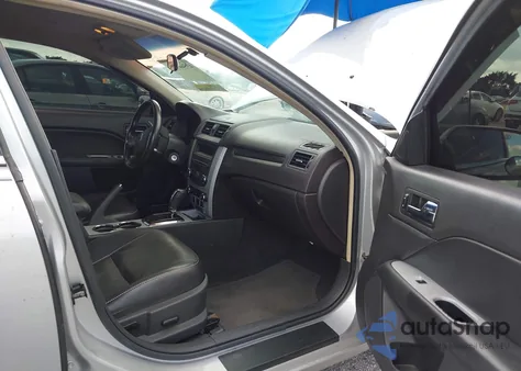 2010 Mercury Milan Premier z USA, uszkodzony, nr VIN 3MEHM0JG9AR660363